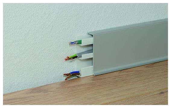 实用|头次见有钱人家装这种踢脚线,不得不感叹太聪明了,省钱又实用