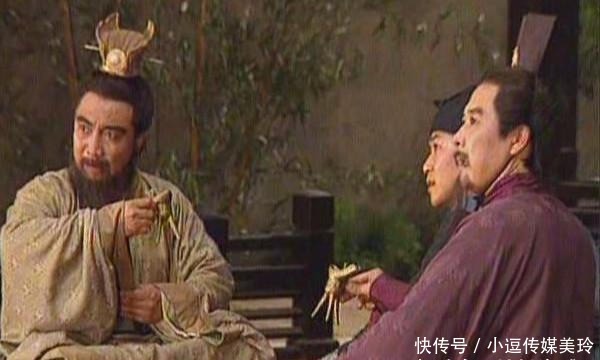 面目|刘备用一成语指责曹操,透露了一桩往事,虚伪面目暴露无遗