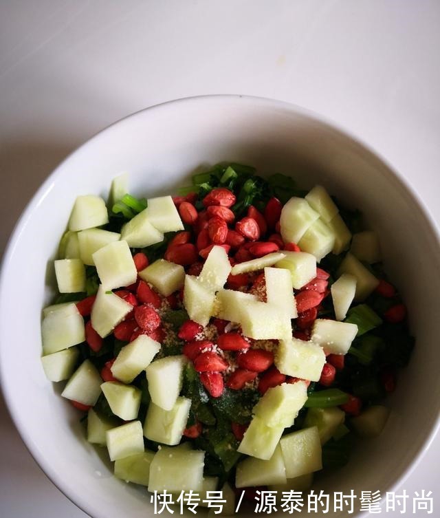 核桃不是最补脑的!它才是“补脑冠军”,家家厨房里都有,快收藏