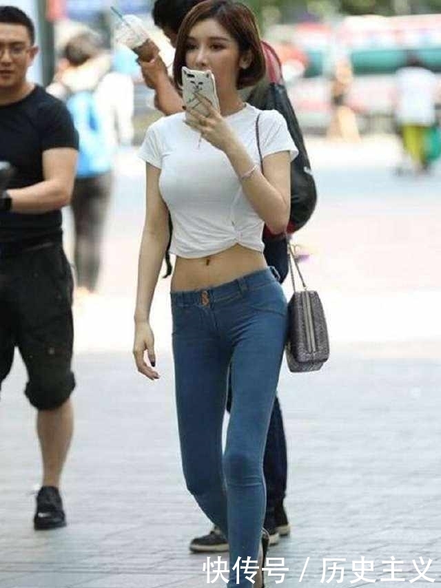 牛仔裤|体态柔美丰满的美女,穿上牛仔裤,瞬间拥有野性的美,十分吸睛!