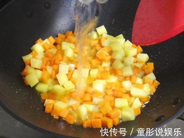 这菜一年四季都不贵,维C是苹果4倍,我看见从不还价,全家爱吃