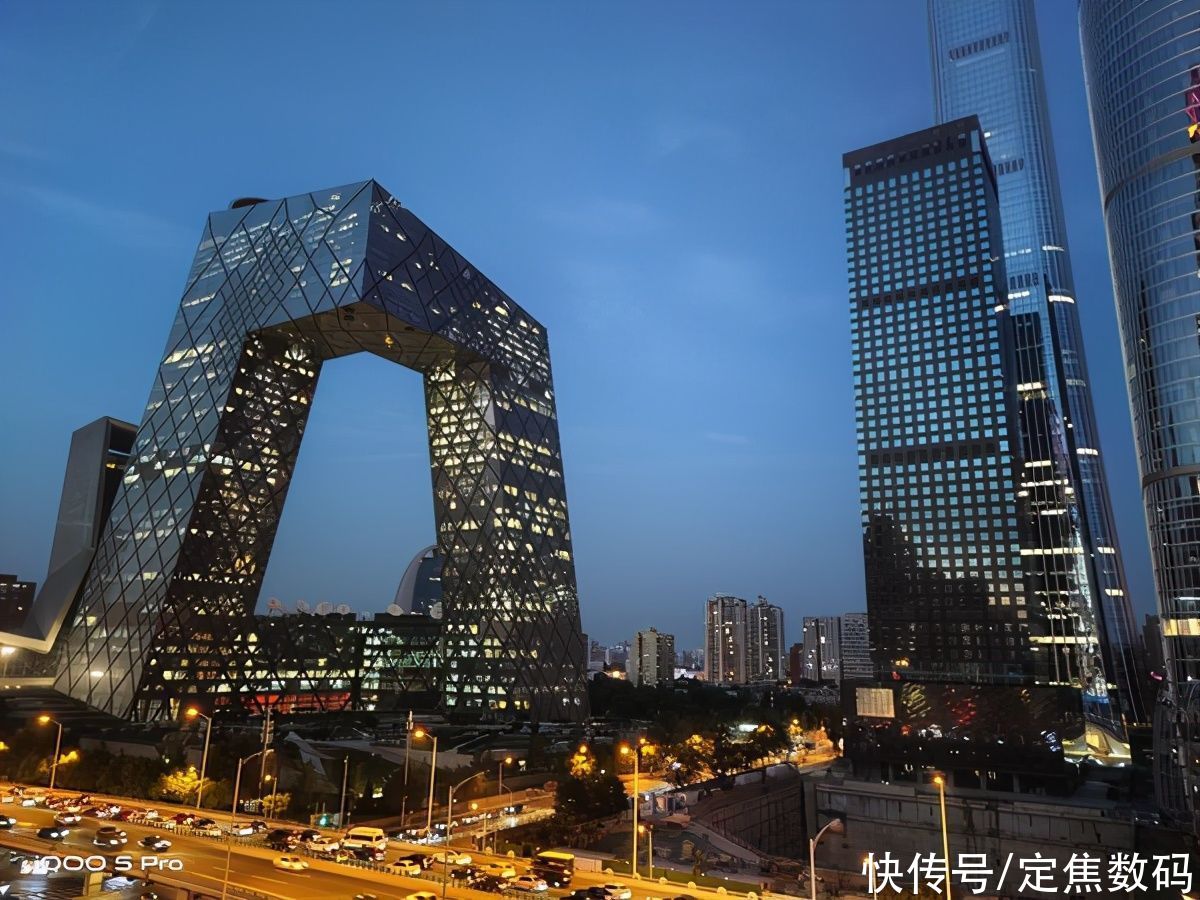 河东|何为30年河东？这三款安卓旗舰将“水果机”的市场进一步压缩