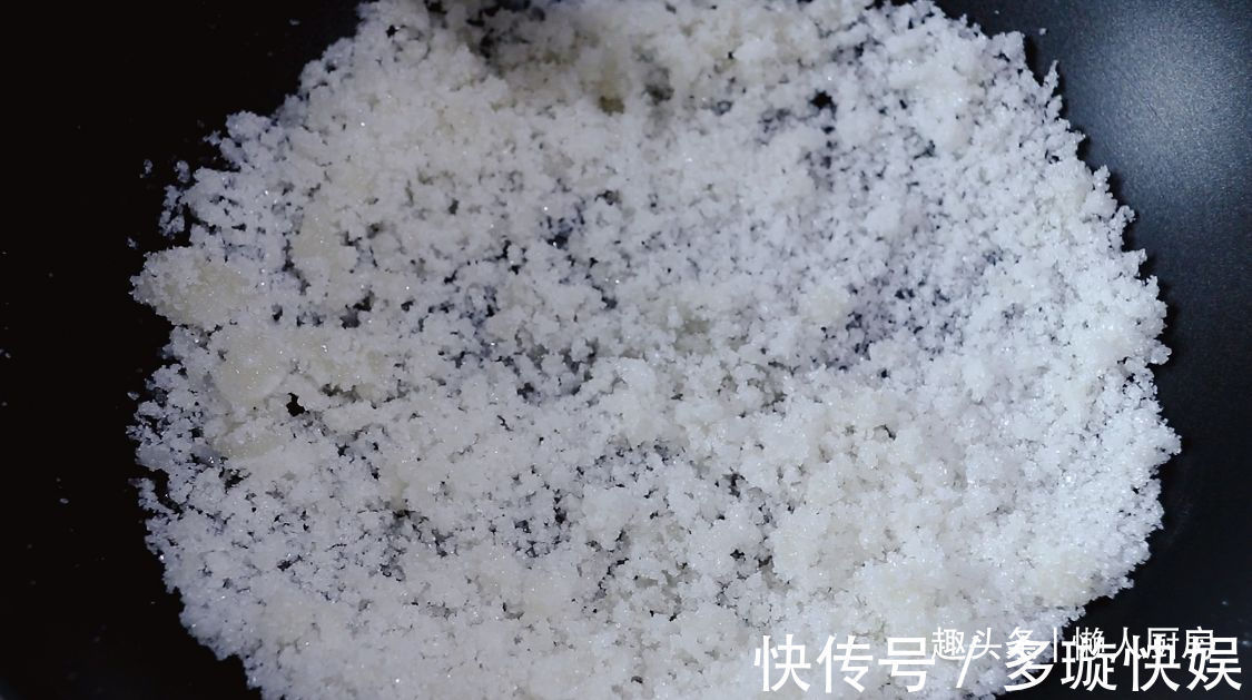 懒哥|花生米不加一滴水，撒点白糖熬一下，比油炸得更好吃，香甜酥脆