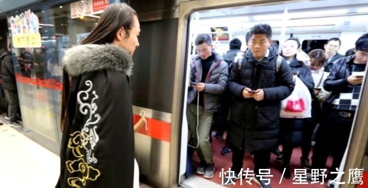 金少白|西安90后金少白，长发及腰，汉服加身10年，无视一路非议与嘲讽