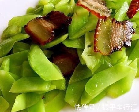 承载着家乡味道的菜，风味独特，脆嫩浓香，还有助于身体正常发育
