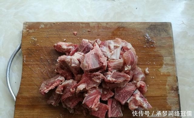 广东人常用这“树根”煲汤,一周2次,滋补养颜,睡得香气色好