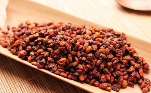 脾胃|给娃喝水会导致积食?妇幼主任:给孩子喝水,3个时间点需躲开