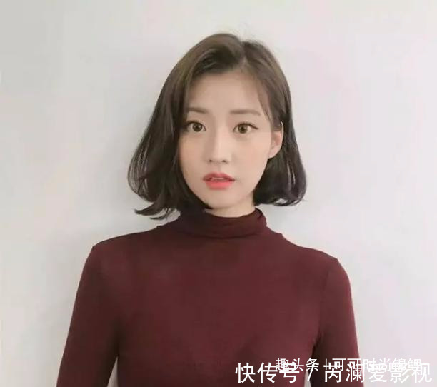满头 奔四奔五的女人，尽量别弄这“3种”发型，老气横秋不说，还伤发