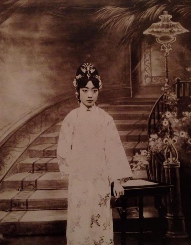 皇后|「老照片」从妙龄少女到1个疯子!今日盘点,末代皇后婉容!
