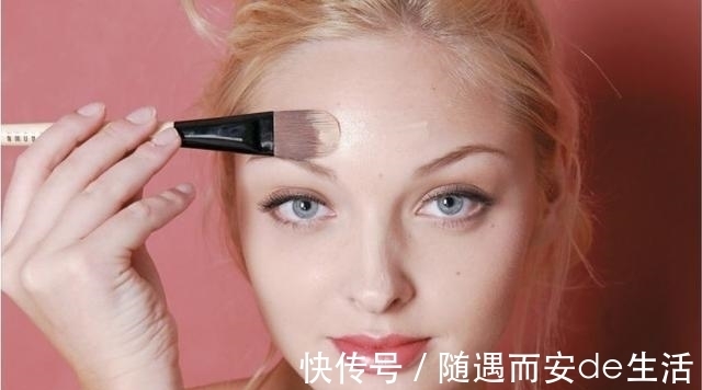 毛孔 三四十块和三四百的粉底液，到底差在哪？看完这4点你就明白了