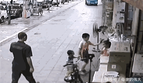 出生证明|央视曝医生QQ群卖出生证明:我们拼命保护孩子,他们却助力人贩子