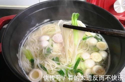 父母|一碗鸡蛋面,却能测试出家庭的三个等级,许多家长正亲手毁了孩子