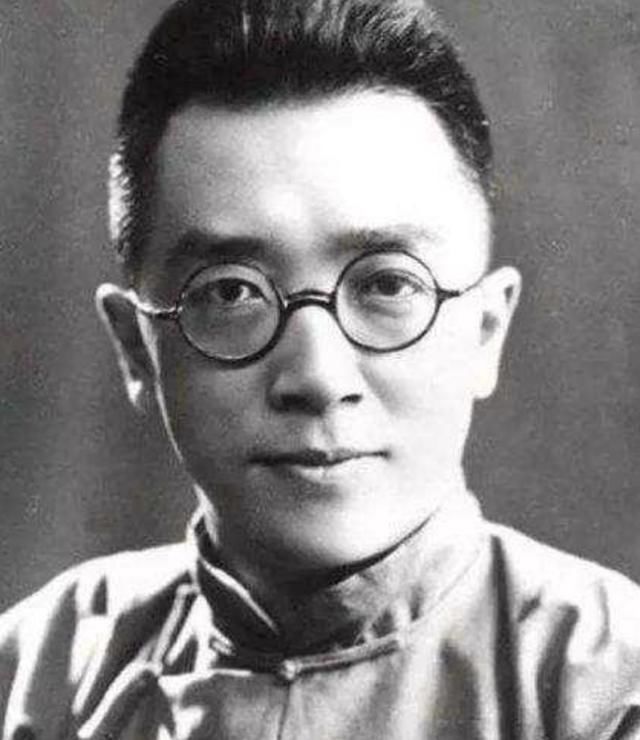 此人一生拿了36个博士学位,满身恶习,是北大不敢开除的人