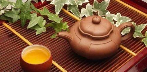  和大人|为什么古代的人一端茶杯就表示送客？