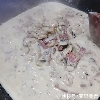 奶油蘑菇汤|减肥也能吃脆皮奶油蘑菇汤，不信？看这里