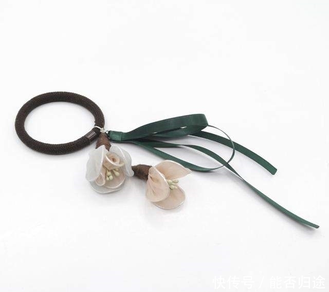 对脸大的女生来说，选对发型比穿衣重要多了