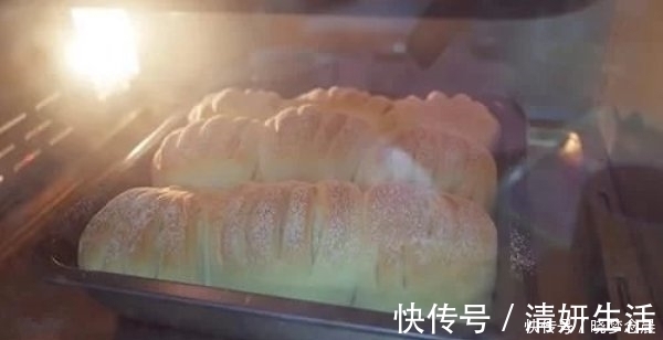 高筋面粉|手撕面包的做法,出炉香甜柔软还拉丝,再也不用买了