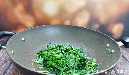 韭菜|被称为“起阳草”的食材,却是全家人的宝,现在正鲜嫩要常吃!