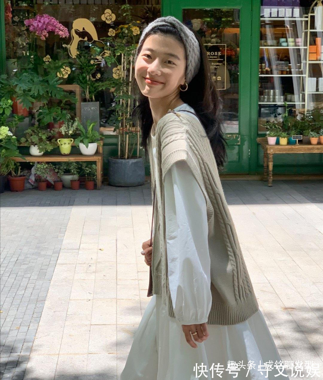 中年女性 中年女性如何穿出减龄效果两组时尚显年轻的穿搭,洋气更显气质