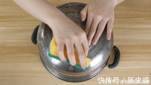 有光泽|不用钢丝球擦,1张纸去除不锈钢锅污渍,恢复光亮有光泽,太省事