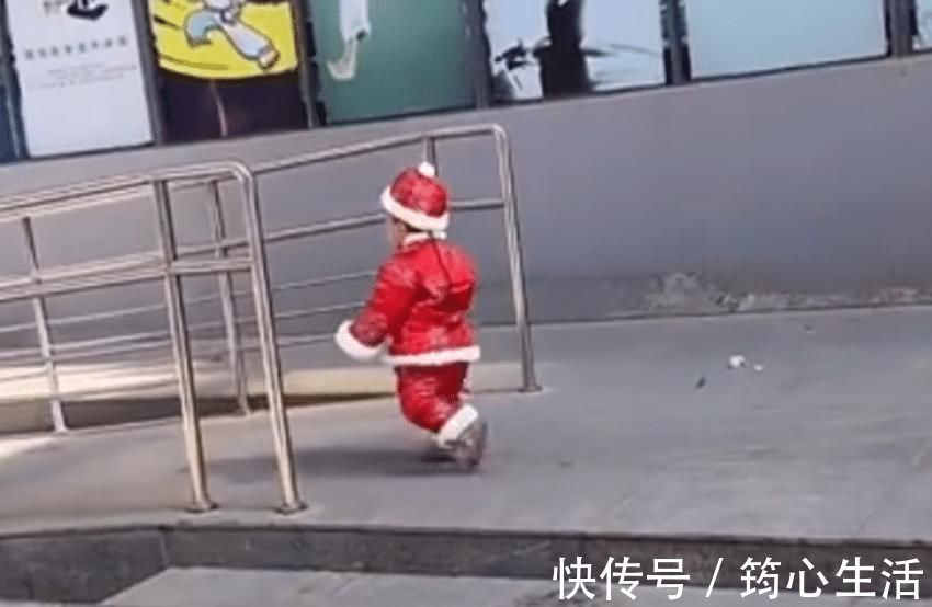 每个孩子|外婆想“挖坑”给宝宝跳,可小家伙就是不上当,网友:也太聪明了