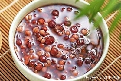 红豆|忠告:煮红豆不能放此物,吃了就是没病找病,现在知道还不晚!