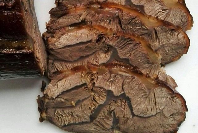 卤牛肉时,最忌讳的两种料,好多人都喜欢放,加了相当于毁牛肉