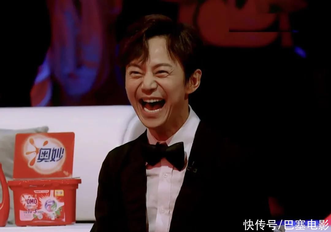 《百变大咖秀》爆笑开播，全场最佳竟是王智，我的眼睛好疼