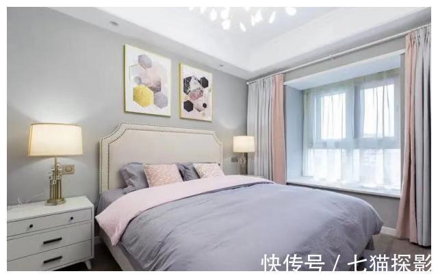 背景墙|130平清新美式三居，设计巧妙的沙发背景墙，一进门就被迷住了！