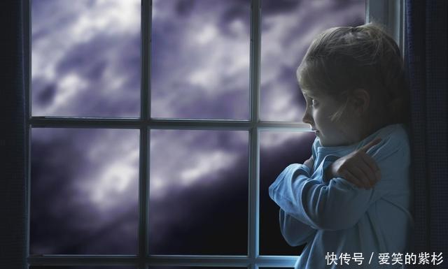 孩子|“不睡三觉、不吃三饭、不说三话”，养出的孩子，聪明又优秀