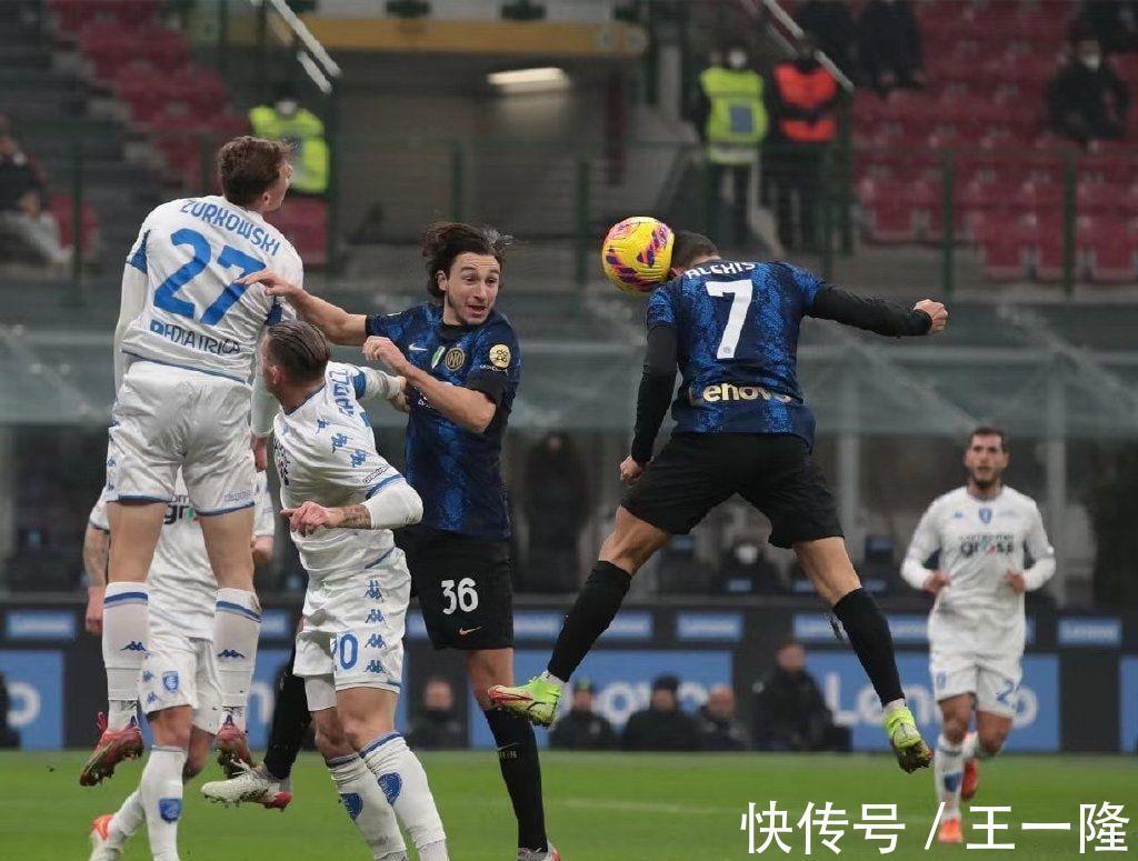意大利杯|3-2!绝平+逆转!意甲豪门终于赢了,57%控球+轰26脚,剑指第8冠