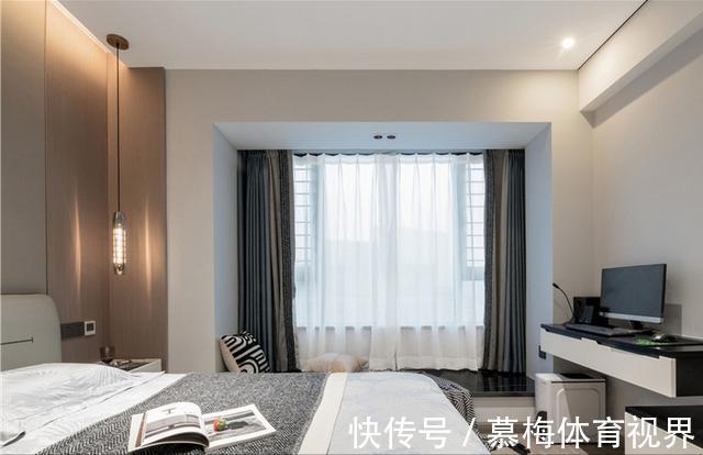 大理石|122㎡意式轻奢风:设计师巧用玻璃门替代隔断,打造明亮舒适家