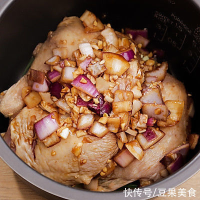 鸡腿|寒冷与温暖之间只差一碗蒜香电饭煲鸡腿