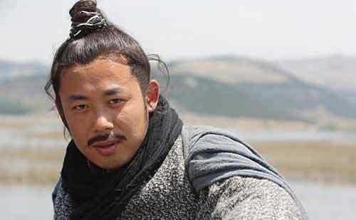 此人|武松武功高,鲁智深力气大,网友:再加一个李逵,也打不过此人!