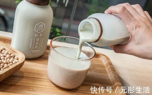 含钙|吃虾皮并不能补钙？医生：真正补钙的3种食物，很多人都不知道