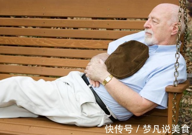 睡眠质量|男人若过了65岁,还能完成这六件事的话,身体素质保养的还不错