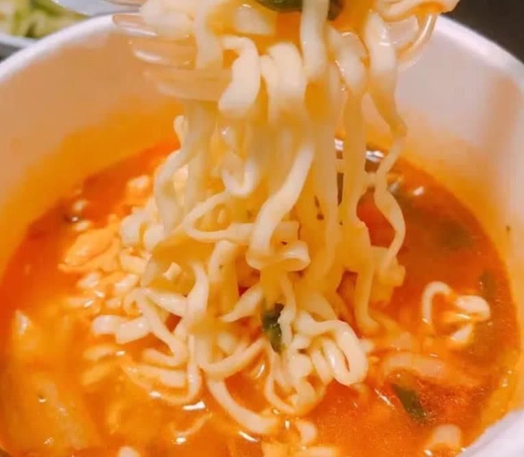 辣条|我赌3瓶旺仔,这5种零食戒不掉,辣条垫底,最后一种让人流口水