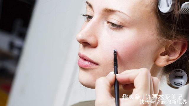 女人|女人显不显老,重点不是年龄,而是这3个地方,希望你没有