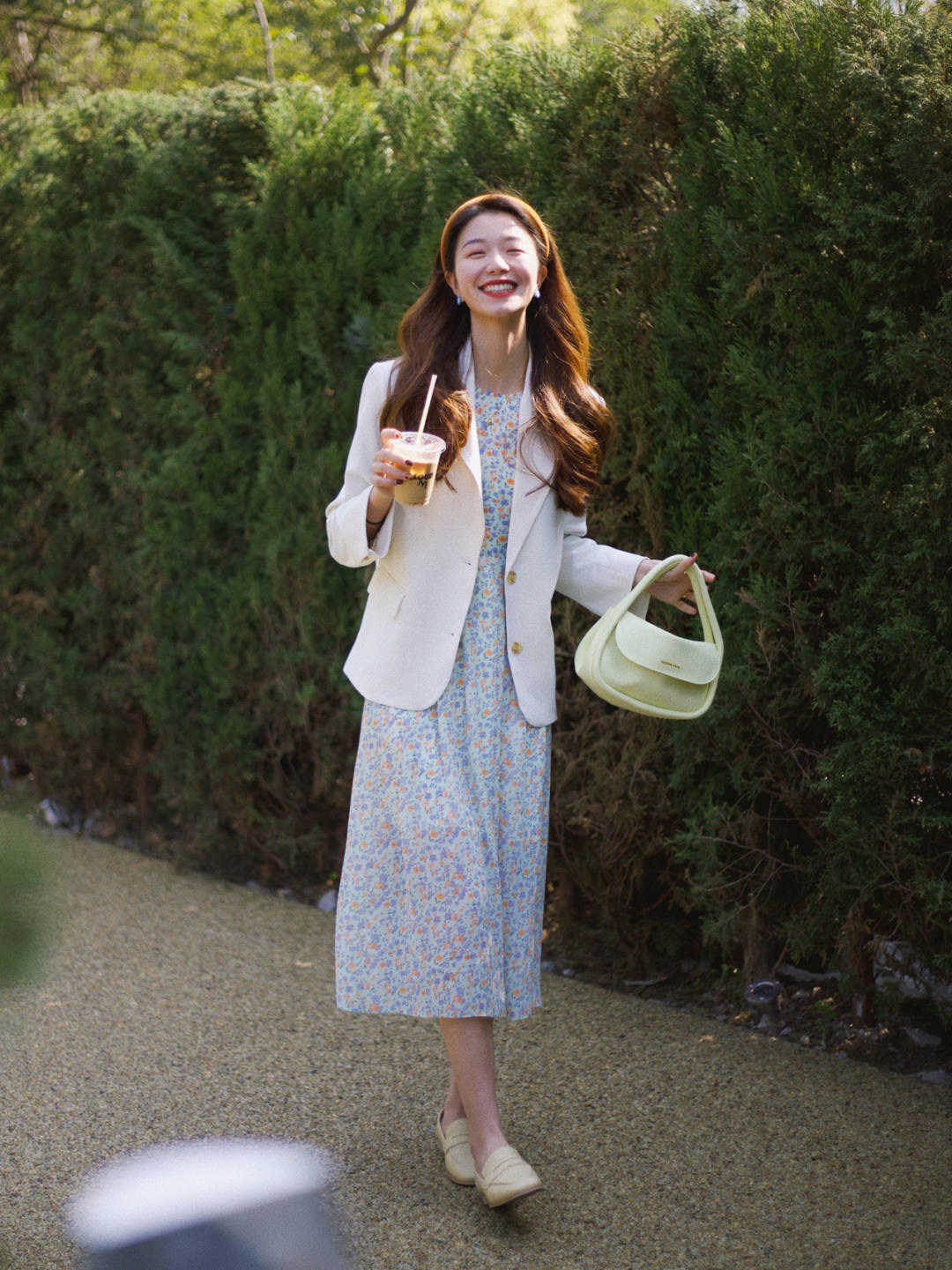 百搭|几款百搭又高级穿搭,不冷不热通勤日常,让你惊艳同龄人