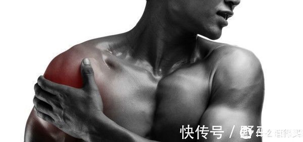健身|健身时肩膀痛了怎么办？别“病急乱投医”，可以试试这些方法