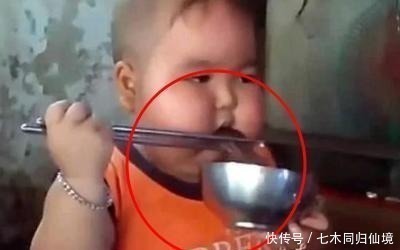 心理健康|5岁男孩每顿吃4碗饭,妈妈以为孩子病了,去医院检查医生却笑了