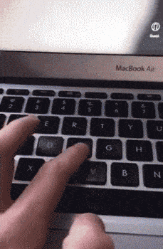 |搞笑GIF:单身久了 还有哪项秀恩爱的姿势不会