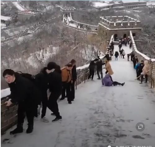 起点|头都笑掉的水平！下雪天就不要去爬长城了，一不小心回到故事起点