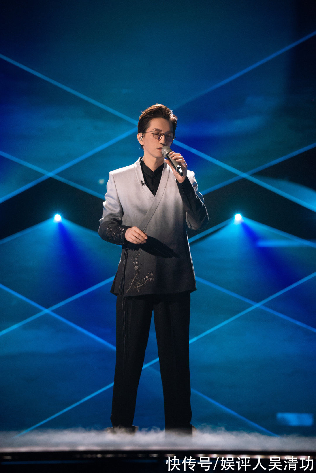 尹正|《披哥》四公SOLO舞台:陈小春卖情怀,林志炫秀技巧,尹正是惊喜