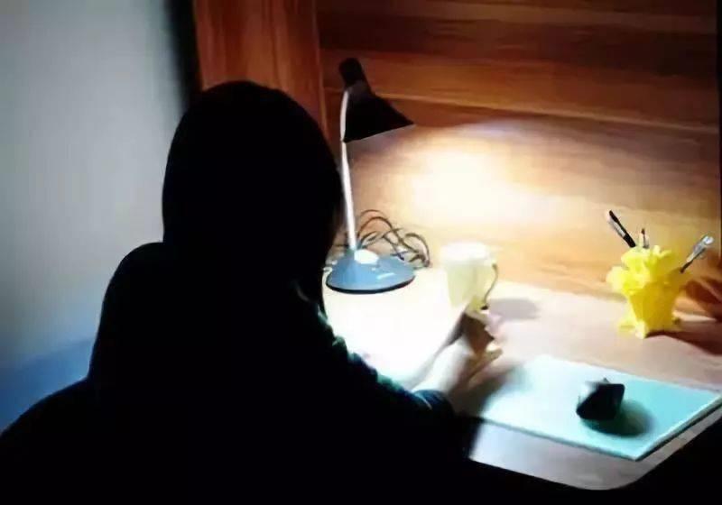 晓琳|教育的真相,每个优秀孩子的背后,都是父母的奋力托举