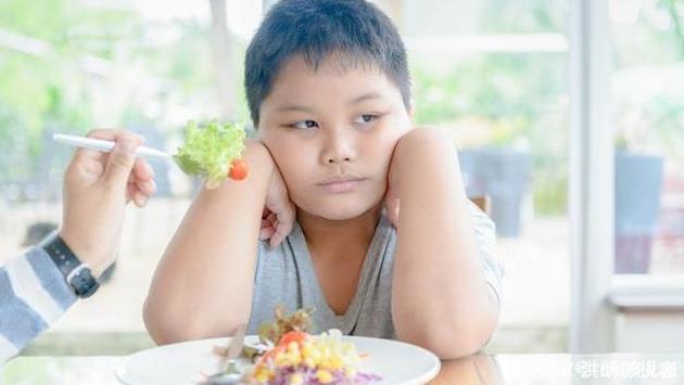 饭量|挑食女儿上幼儿园后饭量大增,妈妈欣慰,辞职老师晒出“真相”