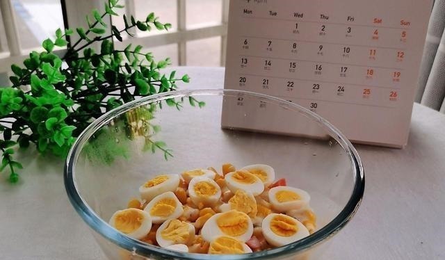 看到空姐的“晚饭”，回家学着吃了一周，果真瘦了，身材大变样！