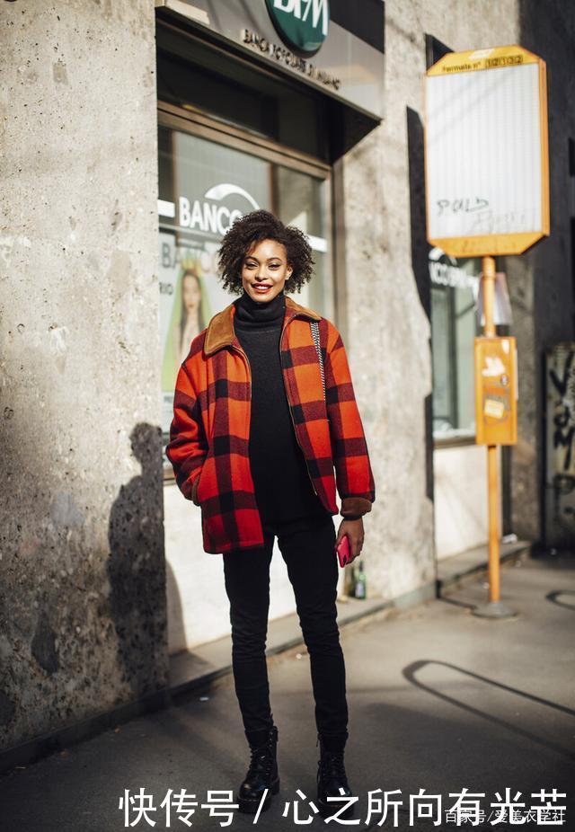 黑色内搭太经典,年年穿都不过时,掌握搭配技巧秋季当潮人