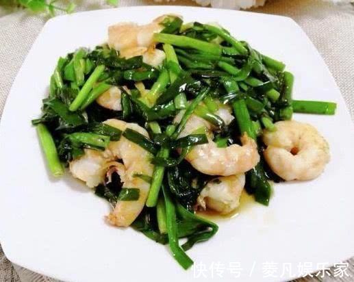 子宫|炒韭菜时加一宝,子宫干净了,大肚子平了,女性不想早衰可试试