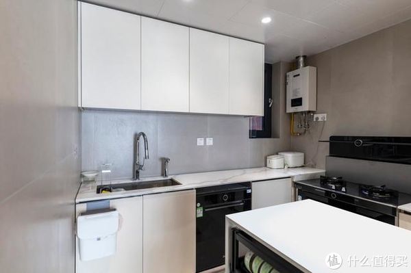 主卧|北京夫妻拒绝“过度装修”,把120㎡家装修得堪称教科书,太美了